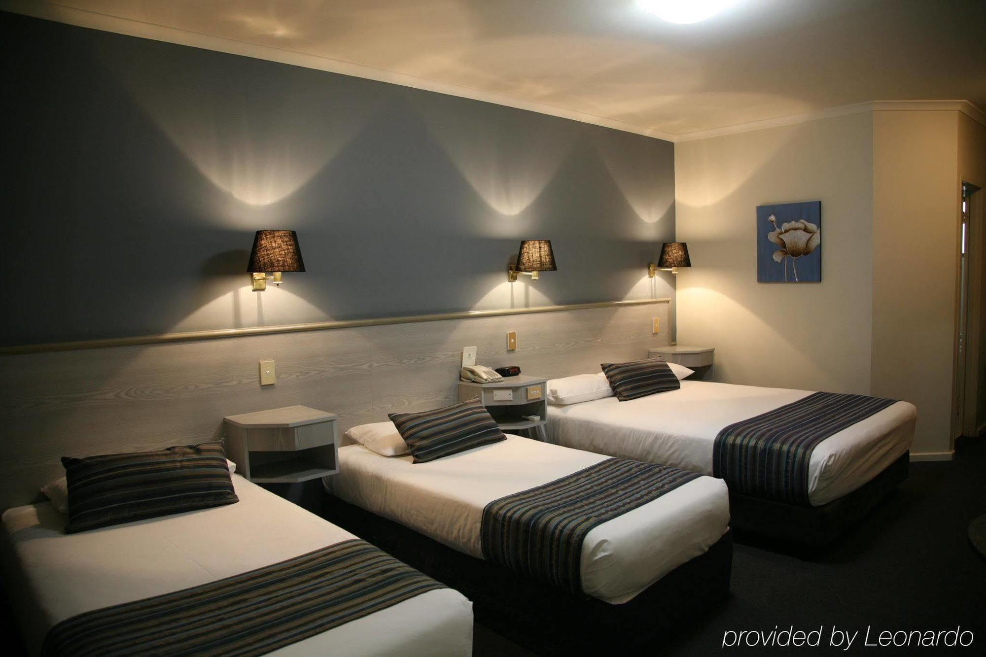 Ibis Styles Adelaide Manor Motel Exterior photo