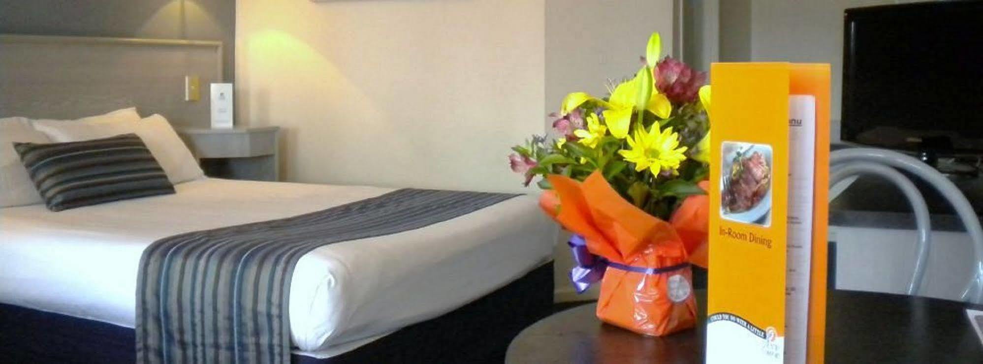 Ibis Styles Adelaide Manor Motel Exterior photo