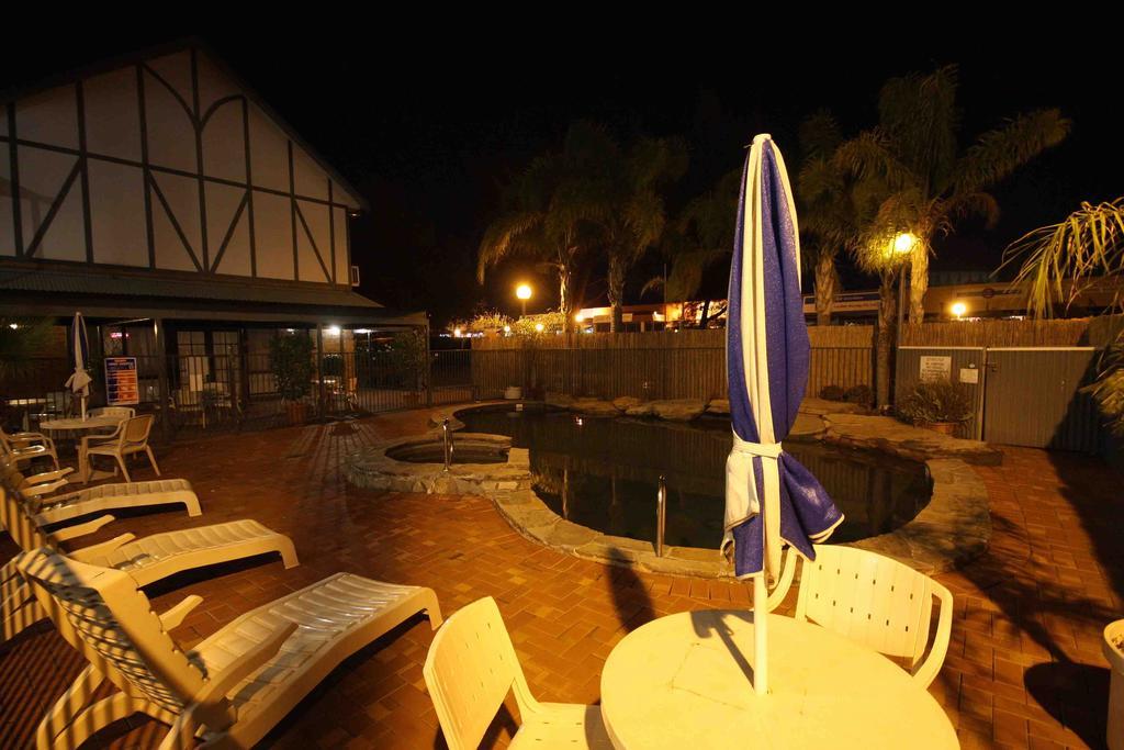 Ibis Styles Adelaide Manor Motel Exterior photo