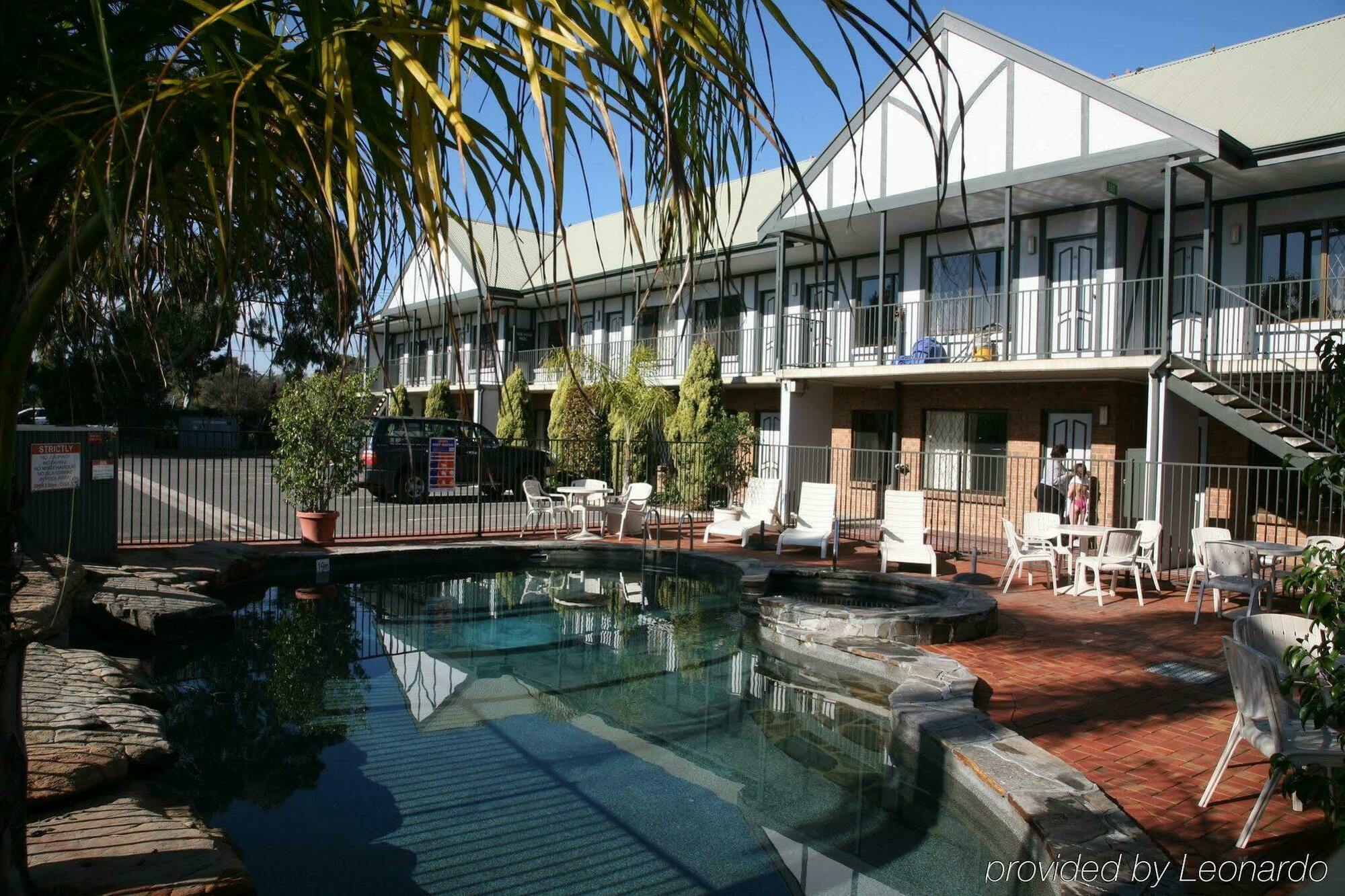 Ibis Styles Adelaide Manor Motel Exterior photo